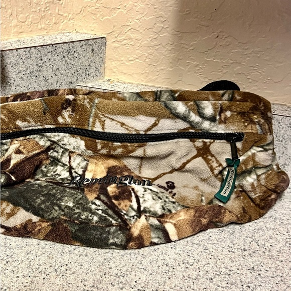 Remington Other - Remington Hand Warmer & Fanny Pack